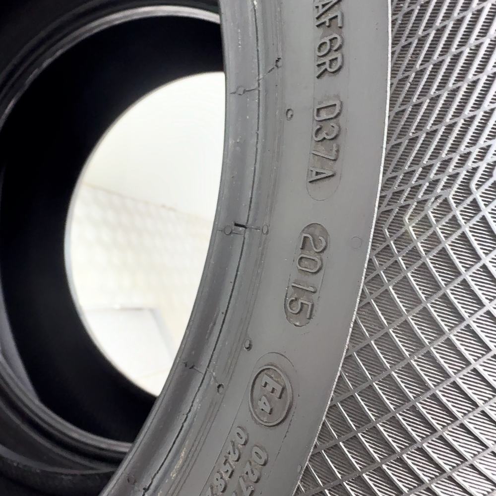 Gomme usate CONTINENTAL Wintercontact TS 850P 225/55 R16 99H – foto 09 | Prima Gomme CONTINENTAL Wintercontact TS 850P 225/55 R16 99H, dettaglio fotografico 9