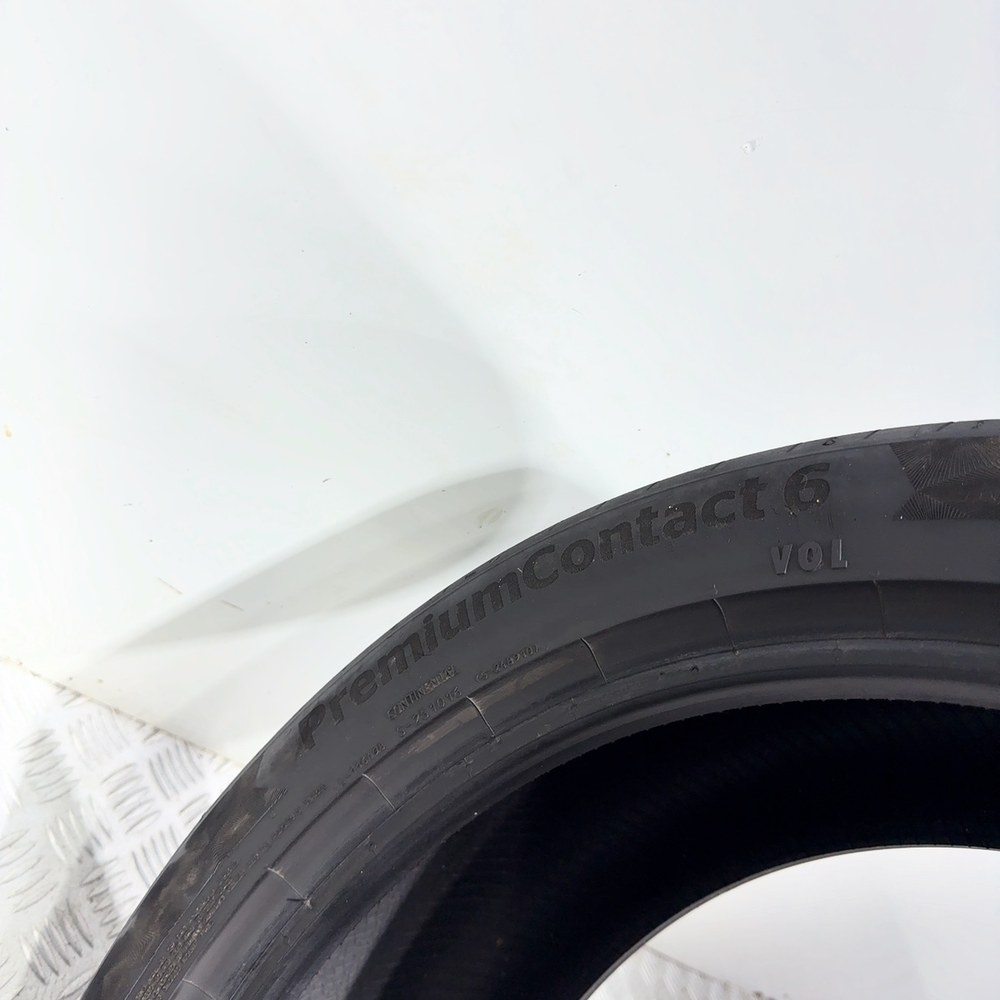 Gomma usata CONTINENTAL PremiumContact 6 235/45 R19 99V – foto 09 | Prima Gomme CONTINENTAL PremiumContact 6 235/45 R19 99V, dettaglio fotografico 9