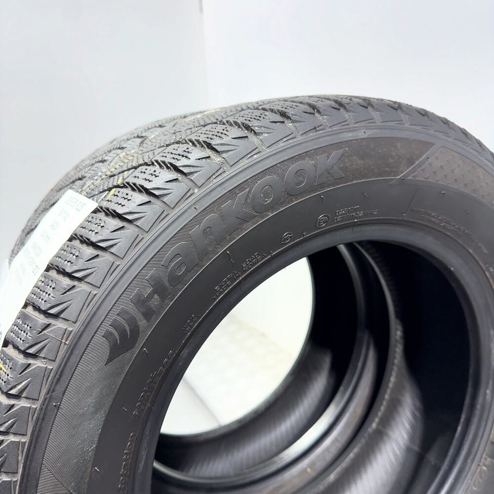 Gomme usate HANKOOK Winter I*Cept IZ2 195/65 R15 95T – foto 10 | Prima Gomme HANKOOK Winter I*Cept IZ2 195/65 R15 95T, dettaglio fotografico 10