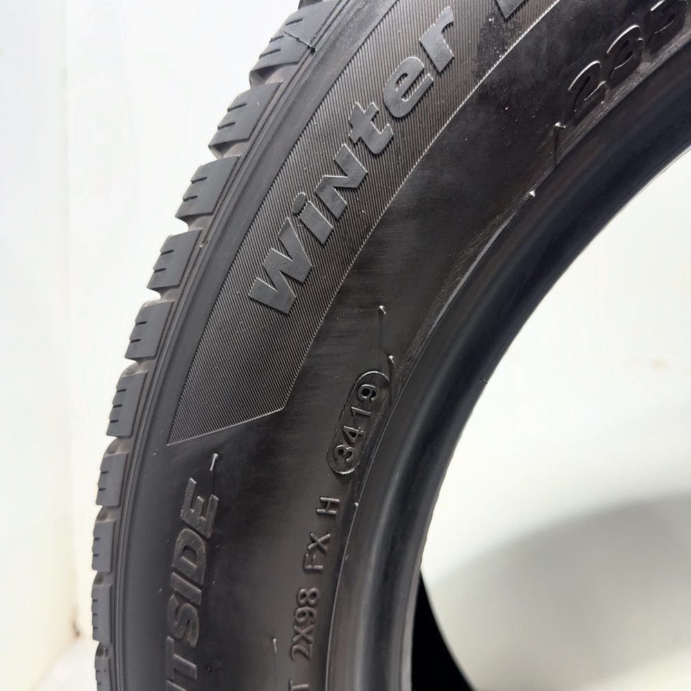 Gomme Usate 235 55 R19 105V Hankook Winter I*Cept Evo2 SUV 71% Invernali | Gomme Usate | PrimaGomme.it HANKOOK Winter I*Cept Evo2 SUV 235/55 R19 105V, dettaglio fotografico 10