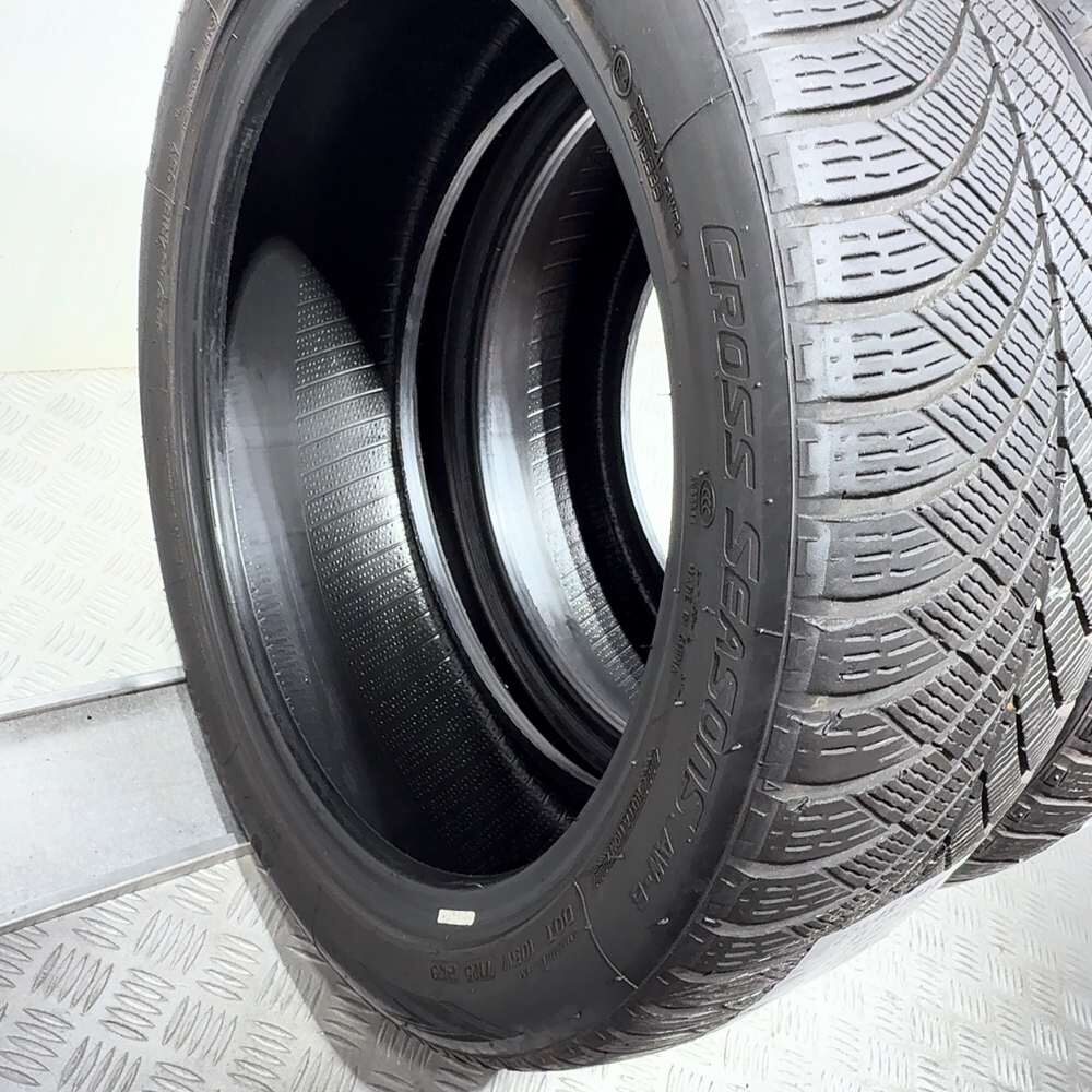 Gomme Usate 225 45 ZR18 95Y XL Nankang Cross Seasons AW-6 71% 4 Stagioni | Gomme Usate | PrimaGomme.it NANKANG Cross Seasons AW-6 225/45 ZR18 95Y: fino a 300 km/h, dettaglio fotografico 10