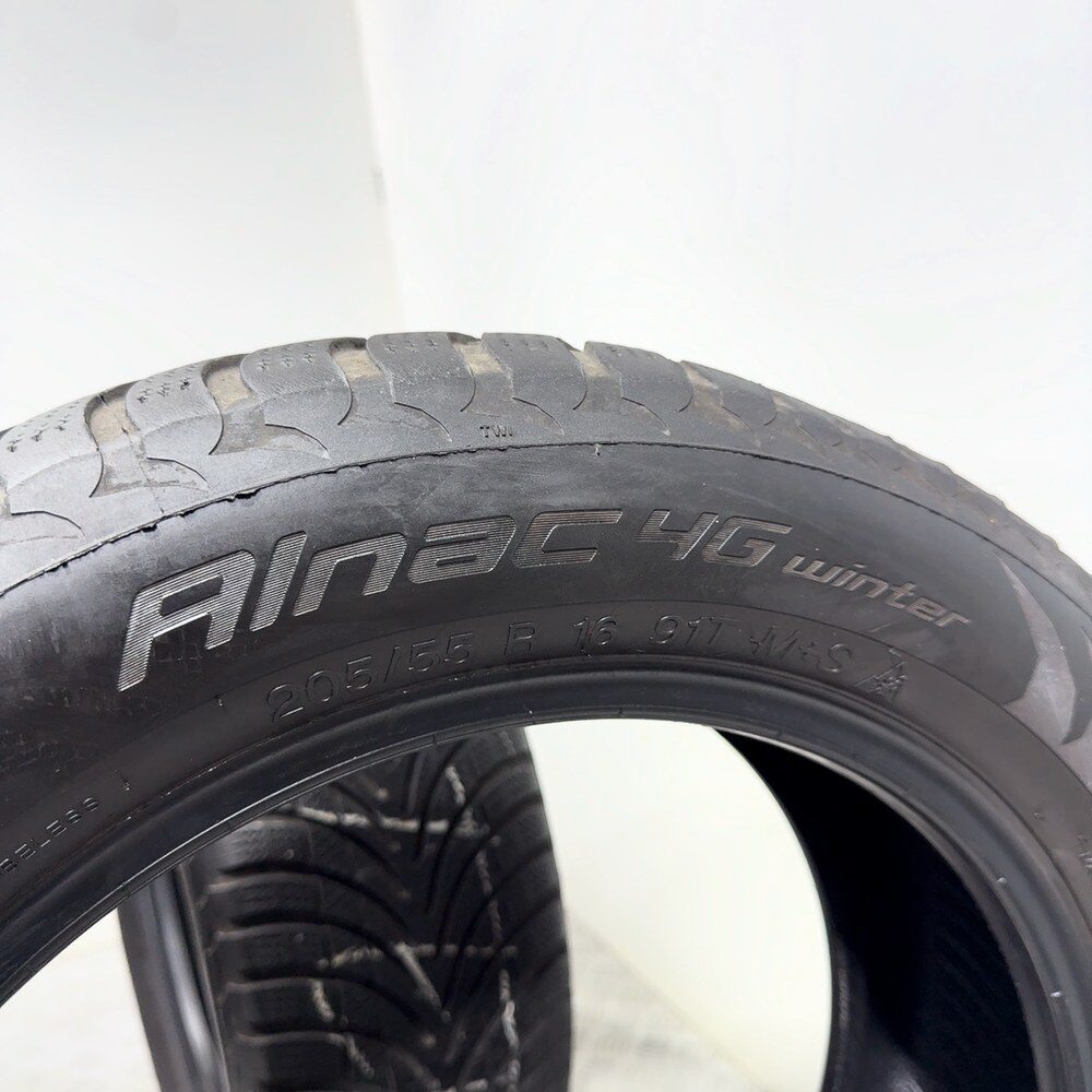 Gomme usate APOLLO Alnac 4G Winter 205/55 R16 91T – foto 10 | Prima Gomme APOLLO Alnac 4G Winter 205/55 R16 91T, dettaglio fotografico 10