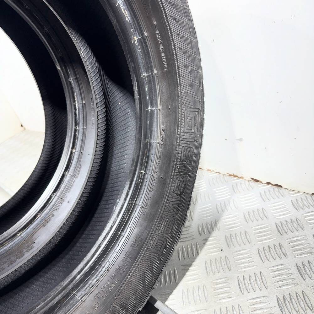 Gomme usate Gislaved Euro*Frost 6 215/55 R17 98V – foto 10 | Prima Gomme Gislaved Euro*Frost 6 215/55 R17 98V, dettaglio fotografico 10
