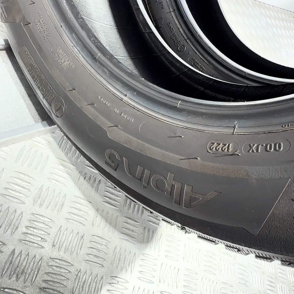 Gomme usate MICHELIN Alpin 5 215/65 R17 99H – foto 10 | Prima Gomme MICHELIN Alpin 5 215/65 R17 99H, dettaglio fotografico 10