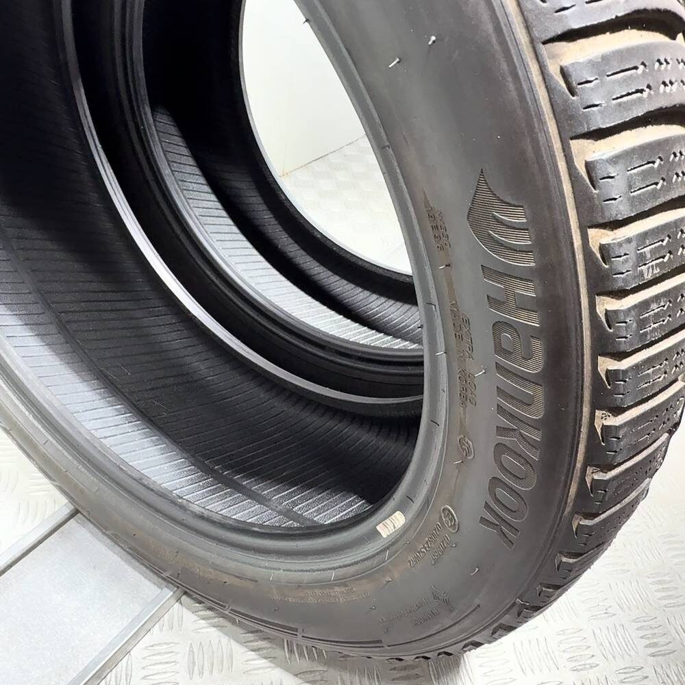 Gomme Usate 245 45 R19 102V XL Hankook Winter I*Cept Evo3 80% Invernali | Gomme Usate | PrimaGomme.it HANKOOK Winter I*Cept Evo3 245/45 R19 102V, dettaglio fotografico 10
