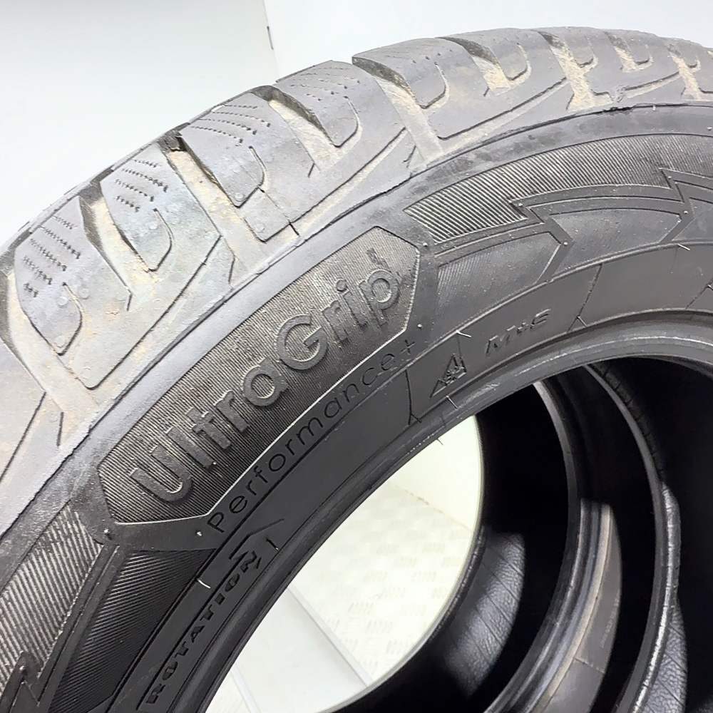 Gomme Usate 215 65 R16 98H Goodyear Ultragrip Performance+ 89% Invernali | Gomme Usate | PrimaGomme.it GOODYEAR Ultragrip Performance+ 215/65 R16 98H, dettaglio fotografico 10