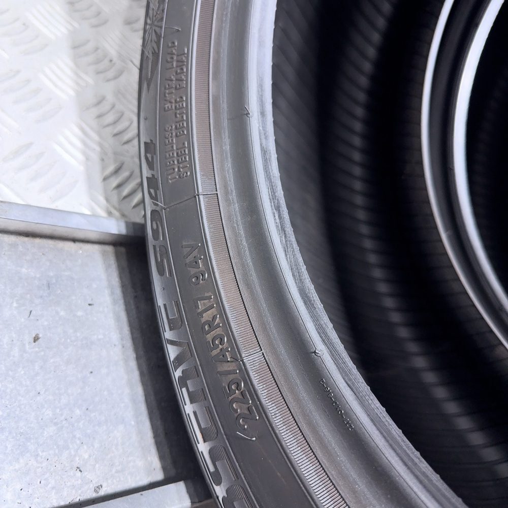 Gomme Usate 225 45 R17 94V XL Toyo Tires Observe S944 71% Invernali | Gomme Usate | PrimaGomme.it TOYO TIRES Observe S944 225/45 R17 94V, dettaglio fotografico 10