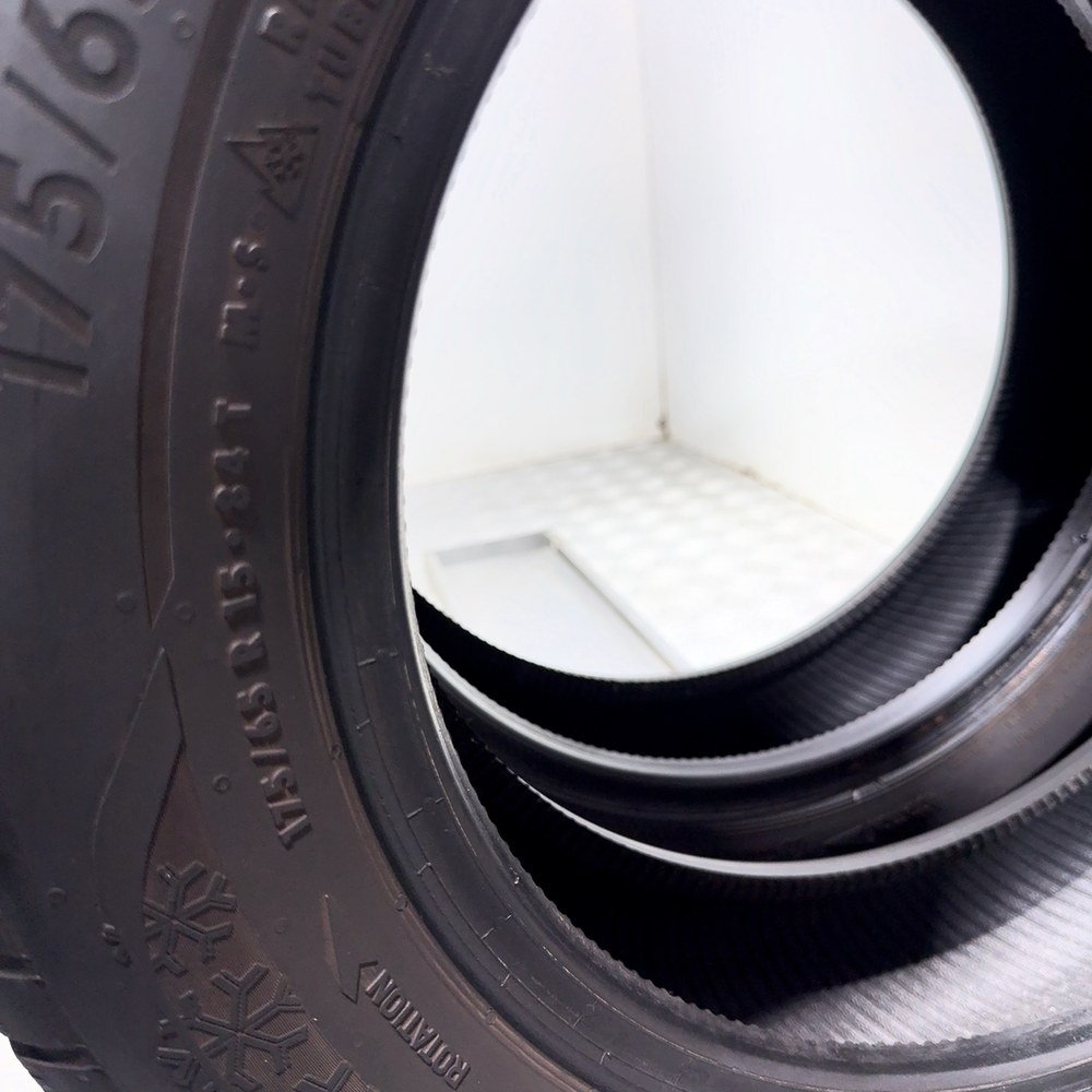 Gomme usate ESA+ TECAR Supergrip Pro 175/65 R15 84T – foto 10 | Prima Gomme ESA+ TECAR Supergrip Pro 175/65 R15 84T, dettaglio fotografico 10