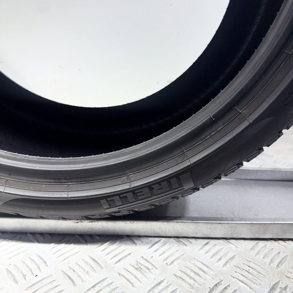 Gomme usate PIRELLI Winter Sottozero 3 265/35 R18 97V – foto 11 | Prima Gomme PIRELLI Winter Sottozero 3 265/35 R18 97V, dettaglio fotografico 11