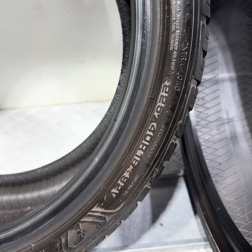 Gomme Usate 225 40 R18 92V GoodYear Ultragrip Performance + 83% Invernali | Gomme Usate | PrimaGomme.it GOOD YEAR Ultragrip Performance + 225/40 R18 92V, dettaglio fotografico 11