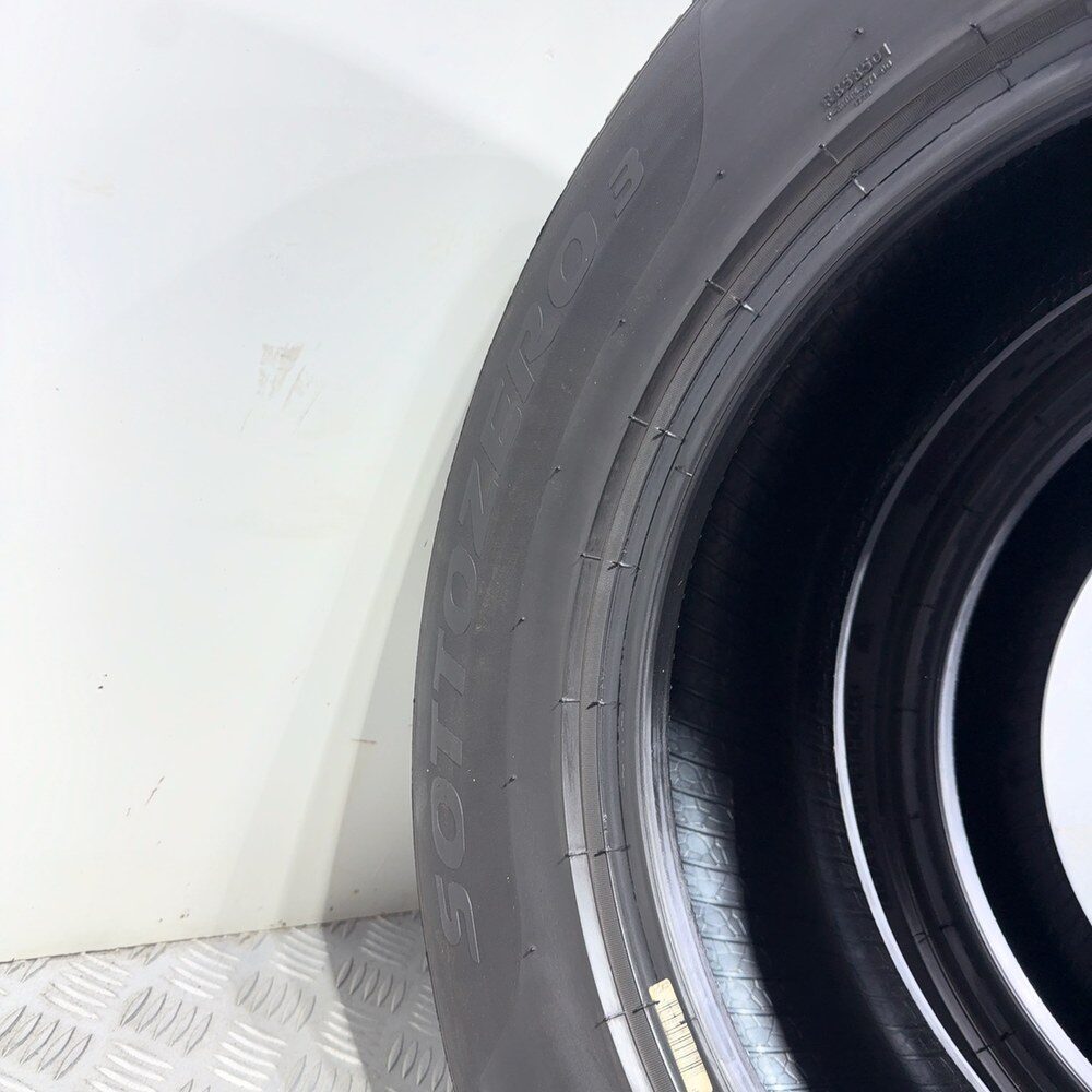 Gomme Usate 215 65 R16 98H Pirelli Winter Sottozero 3 Invernali | Gomme Usate | PrimaGomme.it PIRELLI Winter Sottozero 3 215/65 R16 98H, dettaglio fotografico 11