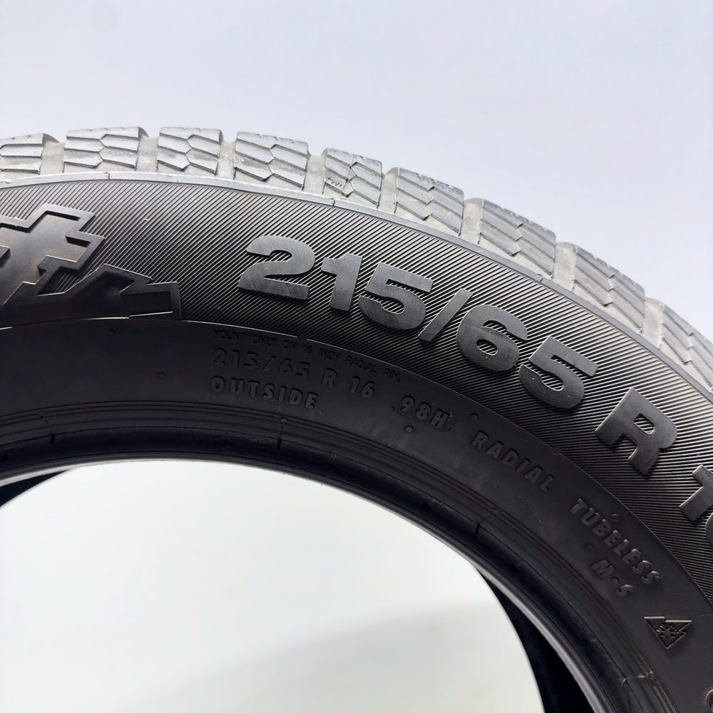 Gomme usate CONTINENTAL Crosscontact Cross Winter 215/65 R16 98H – foto 11 | Prima Gomme CONTINENTAL Crosscontact Cross Winter 215/65 R16 98H, dettaglio fotografico 11