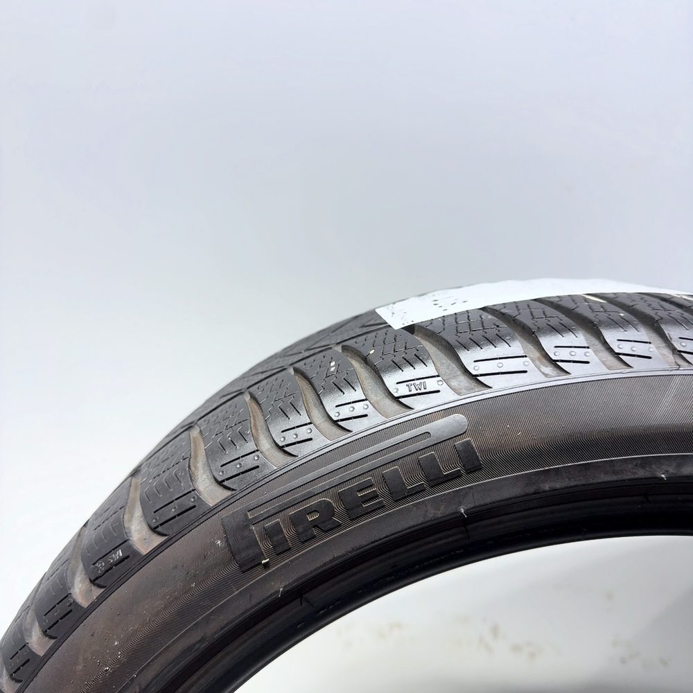 Gomme Usate 255 40 R20 101W XL Pirelli Winter Sottozero 3 80% Invernali | Gomme Usate | PrimaGomme.it PIRELLI Winter Sottozero 3 255/40 R20 101W: fino a 270 km/h, dettaglio fotografico 11