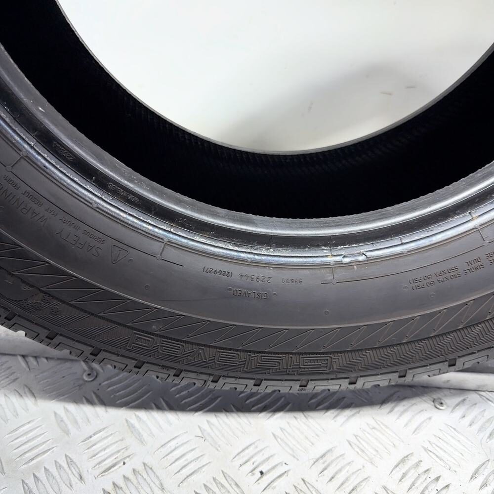 Gomme usate Gislaved Euro Frost Van 235/65 R16C 115/113R – foto 11 | Prima Gomme Gislaved Euro Frost Van 235/65 R16C 115/113R, dettaglio fotografico 11