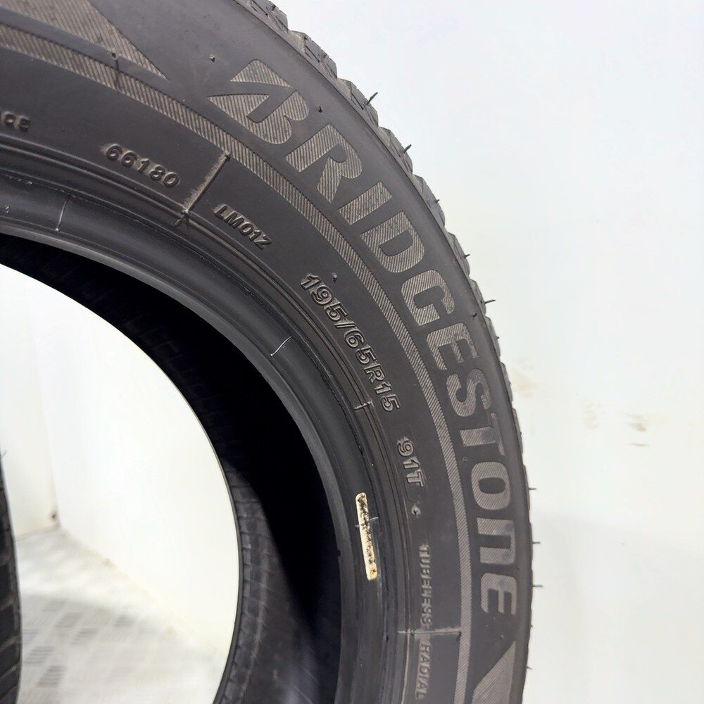 Gomme usate BRIDGESTONE Blizzak LM001 195/65 R15 91T – foto 11 | Prima Gomme BRIDGESTONE Blizzak LM001 195/65 R15 91T, dettaglio fotografico 11