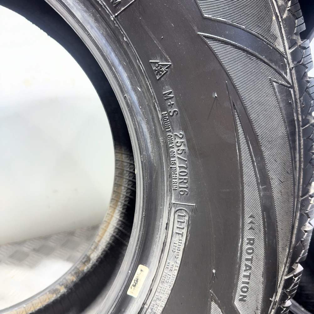 Gomme Usate 255 70 R16 111T Cooper Weather-Master Wsc Invernali | Gomme Usate | PrimaGomme.it COOPER Weather-Master WSC 255/70 R16 111T, dettaglio fotografico 11
