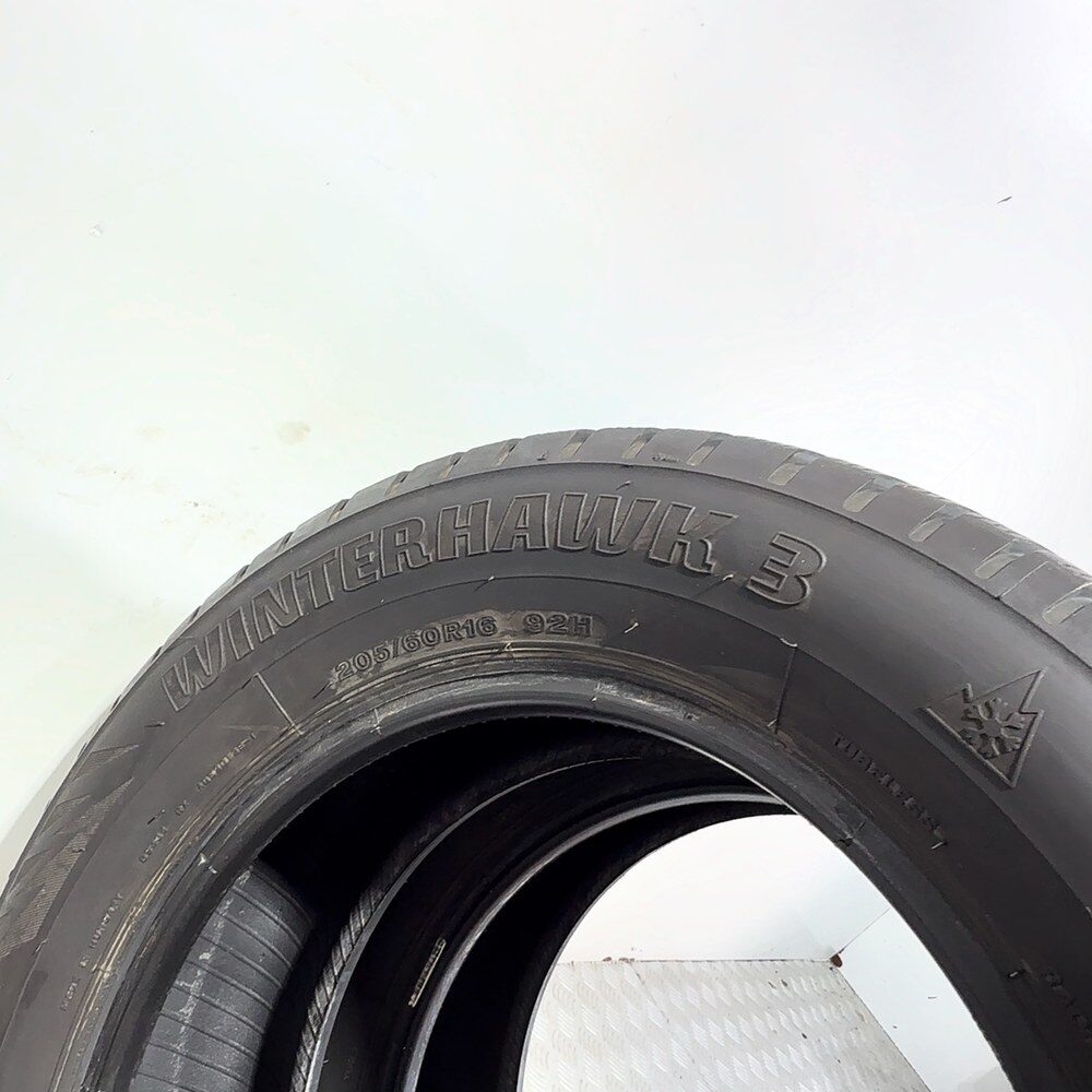 Gomme usate FIRESTONE Winterhawk 3 205/60 R16 92H – foto 11 | Prima Gomme FIRESTONE Winterhawk 3 205/60 R16 92H, dettaglio fotografico 11