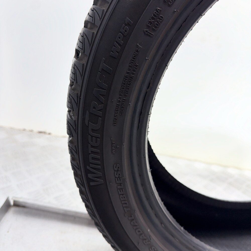 Gomme usate Kumho Wintercraft WP51 195/50 R16 88H – foto 11 | Prima Gomme Kumho Wintercraft WP51 195/50 R16 88H, dettaglio fotografico 11