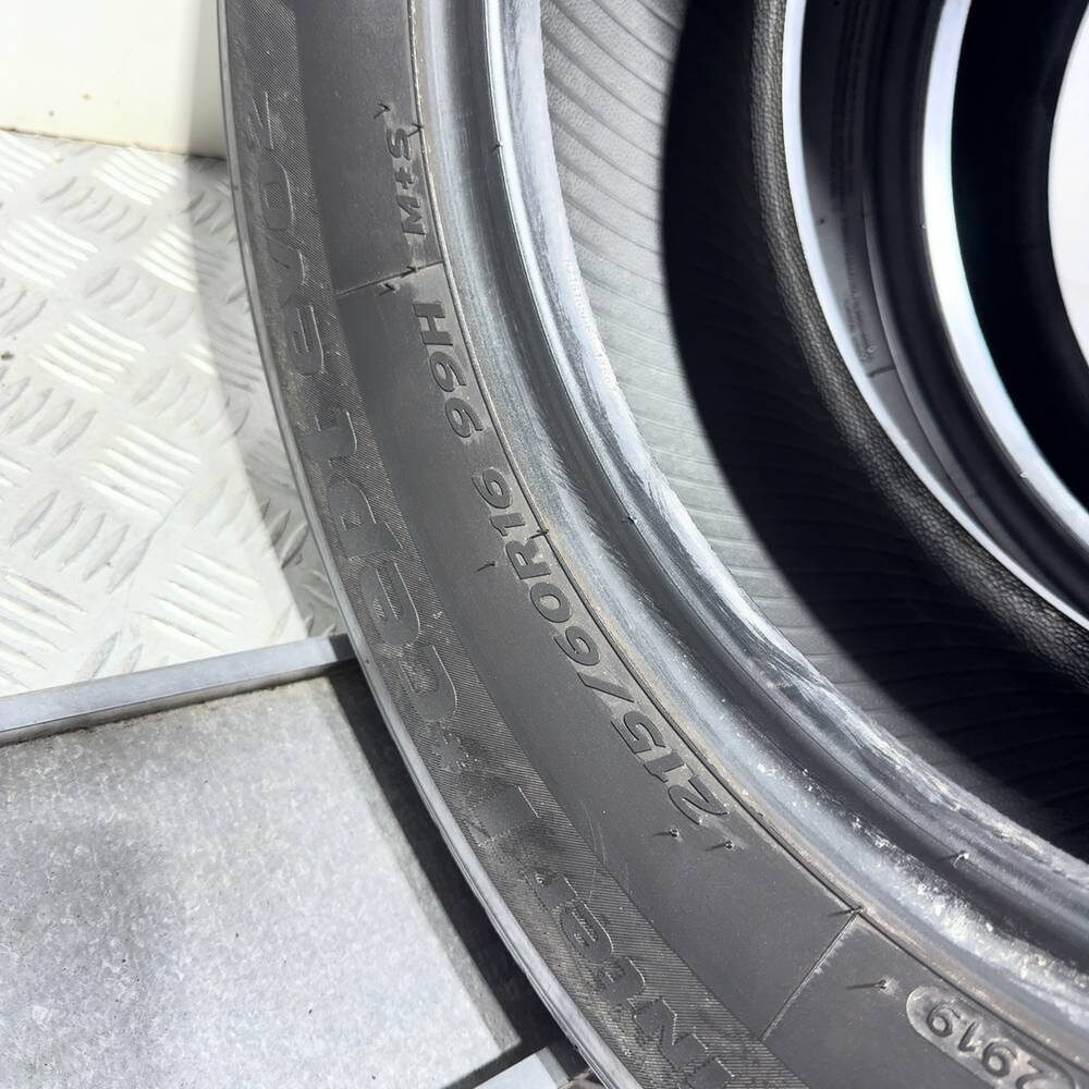Gomme Usate 215 60 R16 XL 99H Hankook Winter I*Cept Evo2 Invernali | Gomme Usate | PrimaGomme.it HANKOOK Winter I*Cept Evo2 215/60 R16 99H, dettaglio fotografico 11