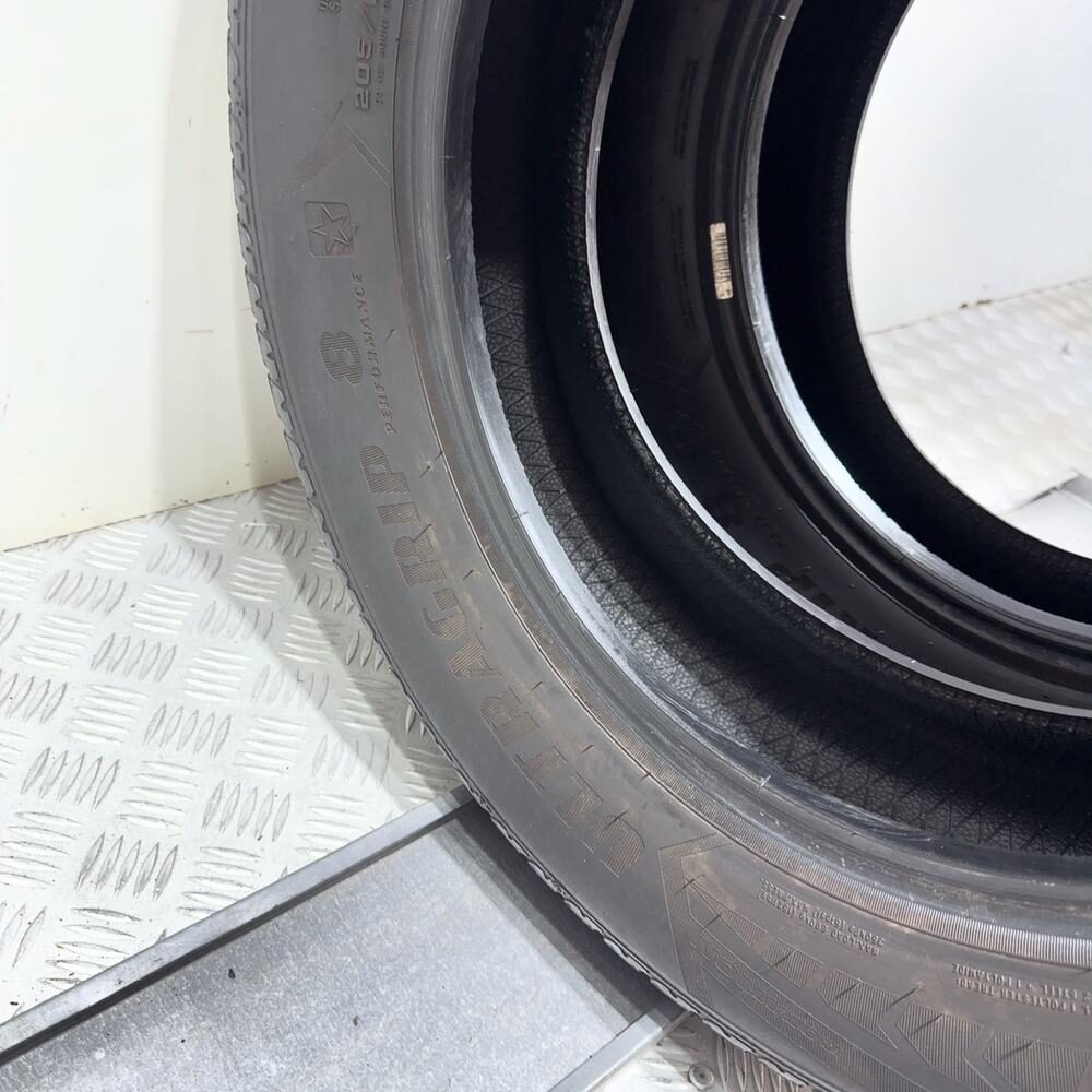 Gomme Usate 205 65 R16 95H Goodyear Ultragrip 8 Performance 76% Invernali | Gomme Usate | PrimaGomme.it GOODYEAR Ultragrip 8 Performance 205/65 R16 95H, dettaglio fotografico 11