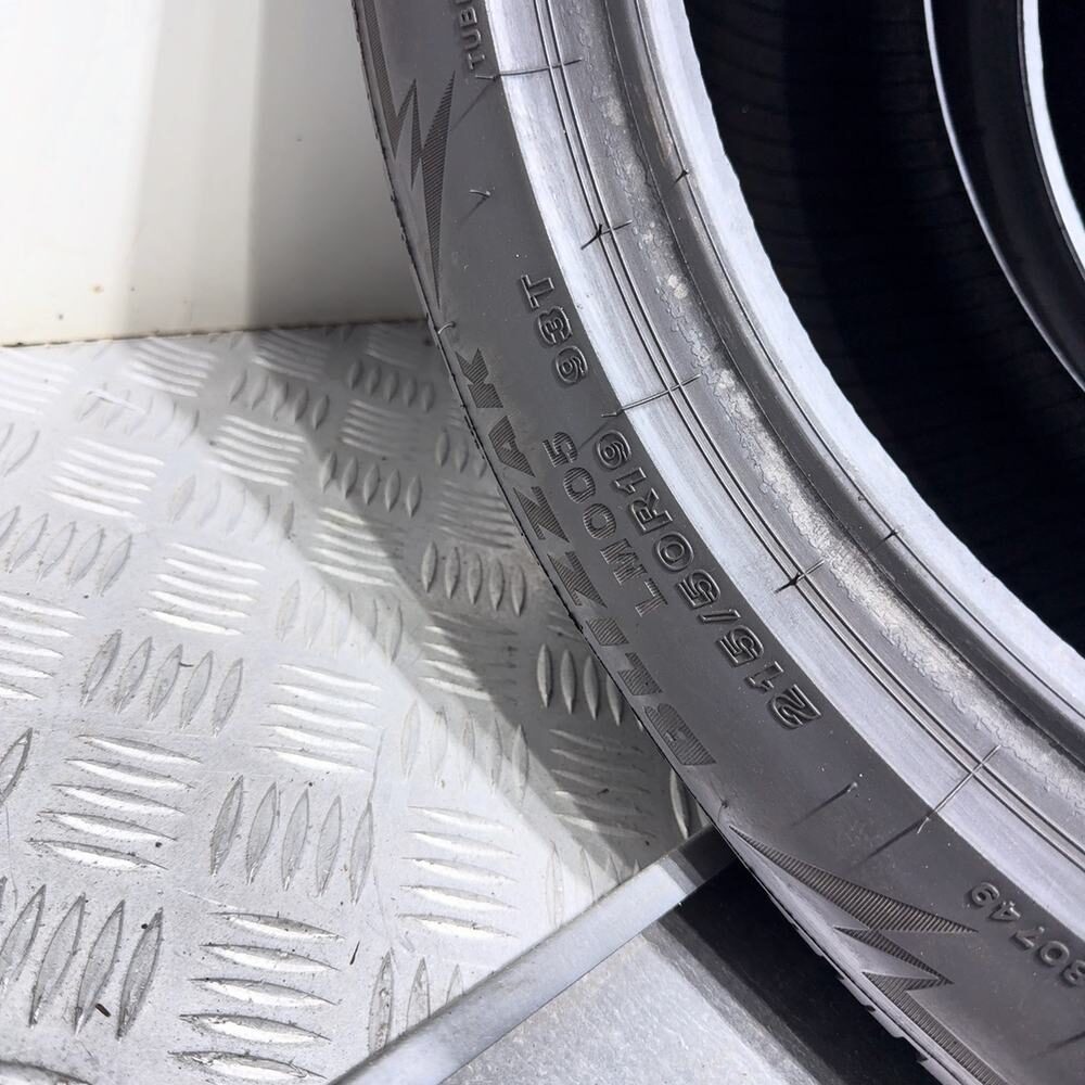 Gomme Usate 215 50 R19 93T Bridgestone Blizzak LM005 80% Invernali | Gomme Usate | PrimaGomme.it BRIDGESTONE Blizzak LM005 215/50 R19 93T, dettaglio fotografico 11