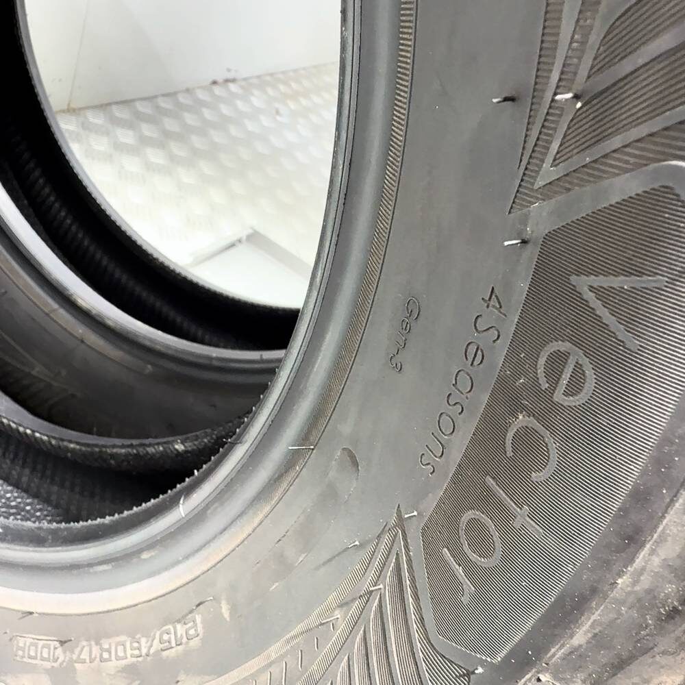Gomme Usate 215 60 R17 100H Goodyear Vector 4Seasons Gen-3 4 Stagioni | Gomme Usate | PrimaGomme.it GOODYEAR Vector 4Seasons Gen-3 215/60 R17 100H, dettaglio fotografico 11