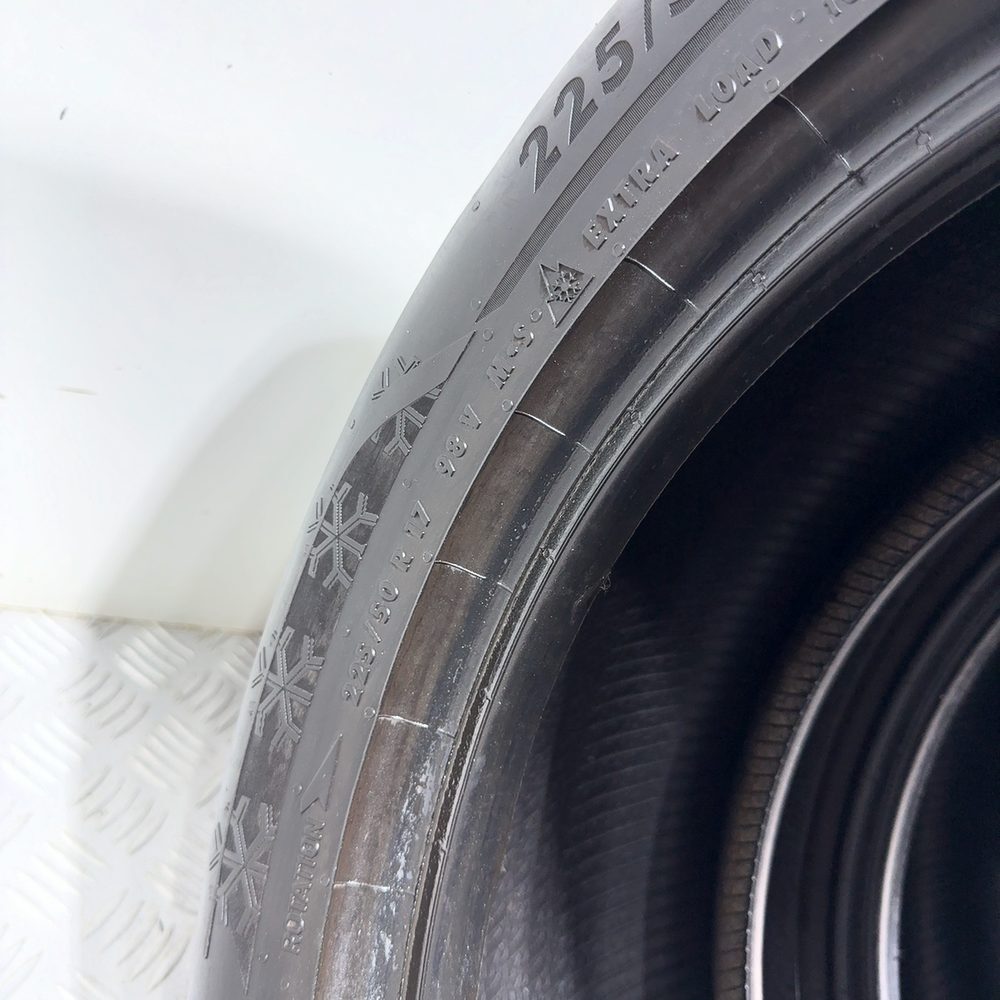 Gomme Usate 225 50 R17 98V XL Esa Tecar Supergrip Pro Invernali | Gomme Usate | PrimaGomme.it ESA TECAR Supergrip Pro 225/50 R17 98V, dettaglio fotografico 11