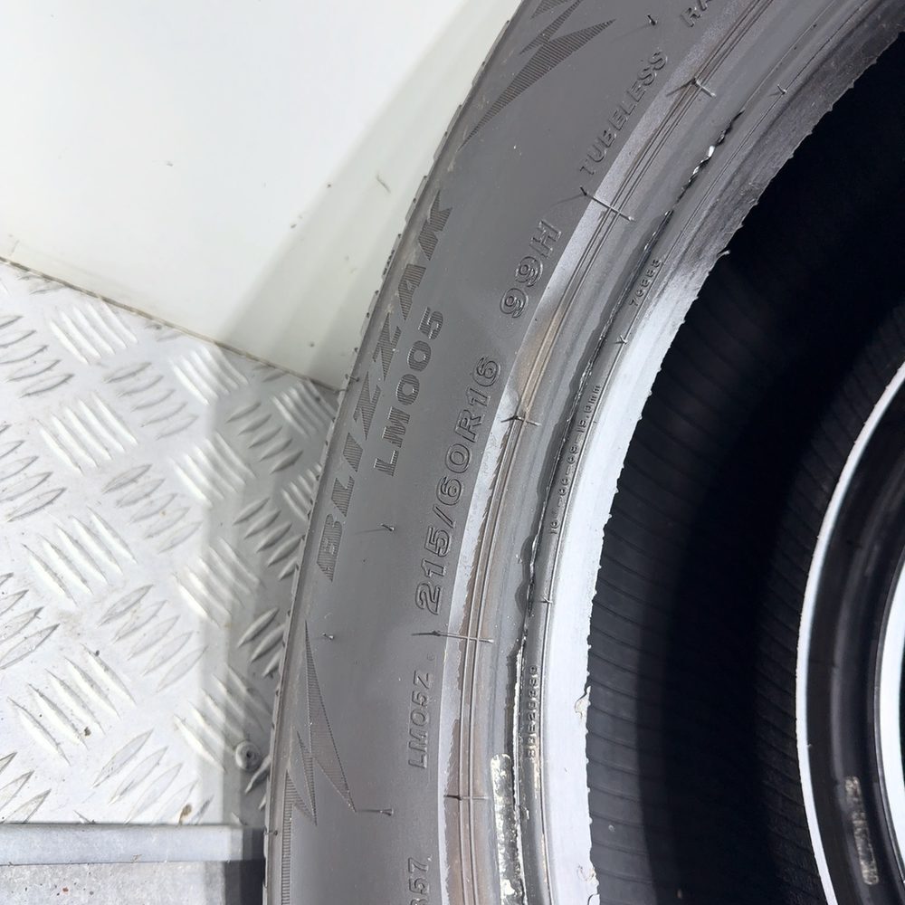 Gomme Usate 215 60 R16 99H XL Bridgestone Blizzak LM005 Invernali | Gomme Usate | PrimaGomme.it BRIDGESTONE Blizzak LM005 215/60 R16 99H, dettaglio fotografico 11