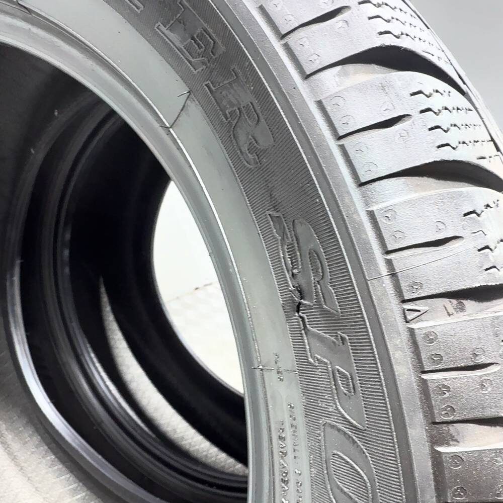 Gomme Usate 255 50 R19 103V Dunlop SP Winter Sport 4D Invernali | Gomme Usate | PrimaGomme.it DUNLOP SP Winter Sport 4D 255/50 R19 103V, dettaglio fotografico 12