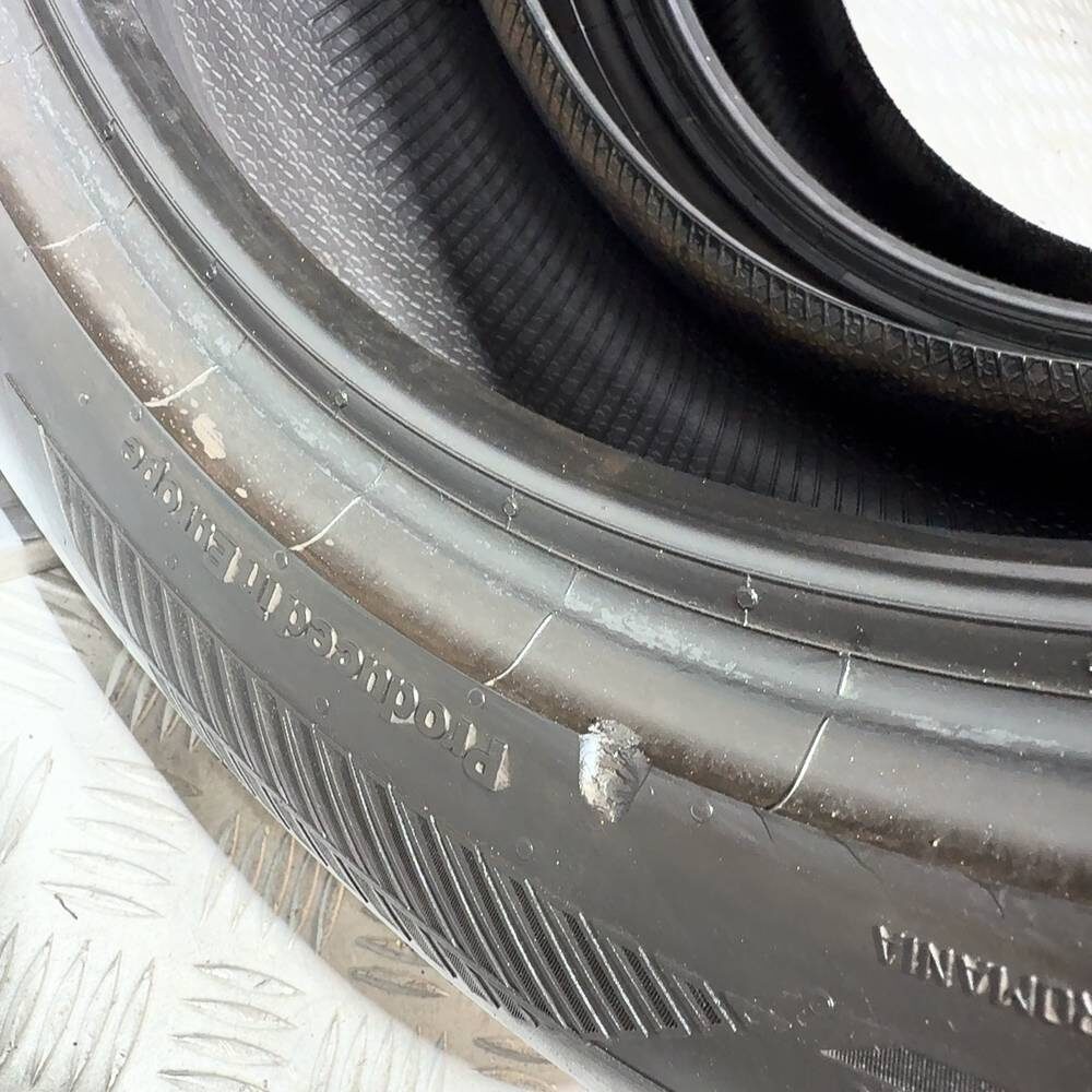 Gomme Usate 225 50 R17 98V XL Esa Tecar Supergrip Pro Invernali | Gomme Usate | PrimaGomme.it ESA TECAR Supergrip Pro 225/50 R17 98V, dettaglio fotografico 12