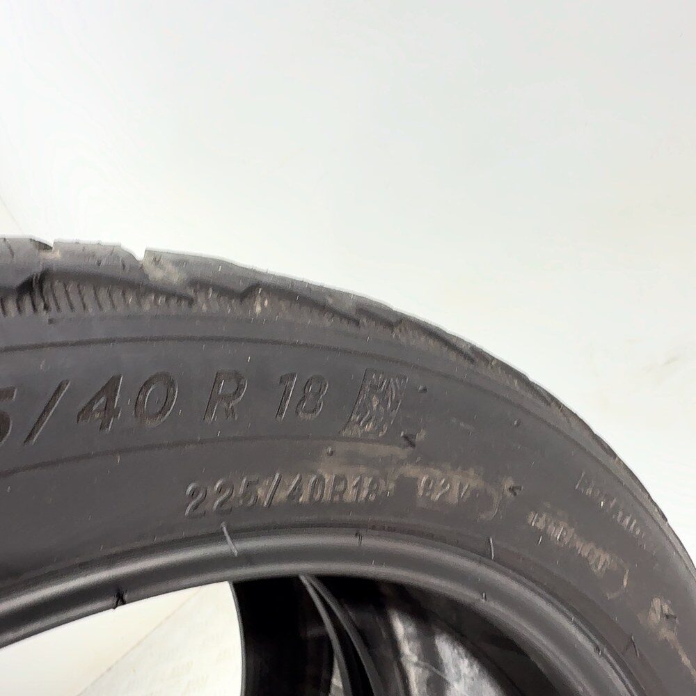 Gomme Usate 225 40 R18 92V XL Michelin Pilot Alpin 5 Invernali | Gomme Usate | PrimaGomme.it MICHELIN Pilot Alpin 5 225/40 R18 92V, dettaglio fotografico 12