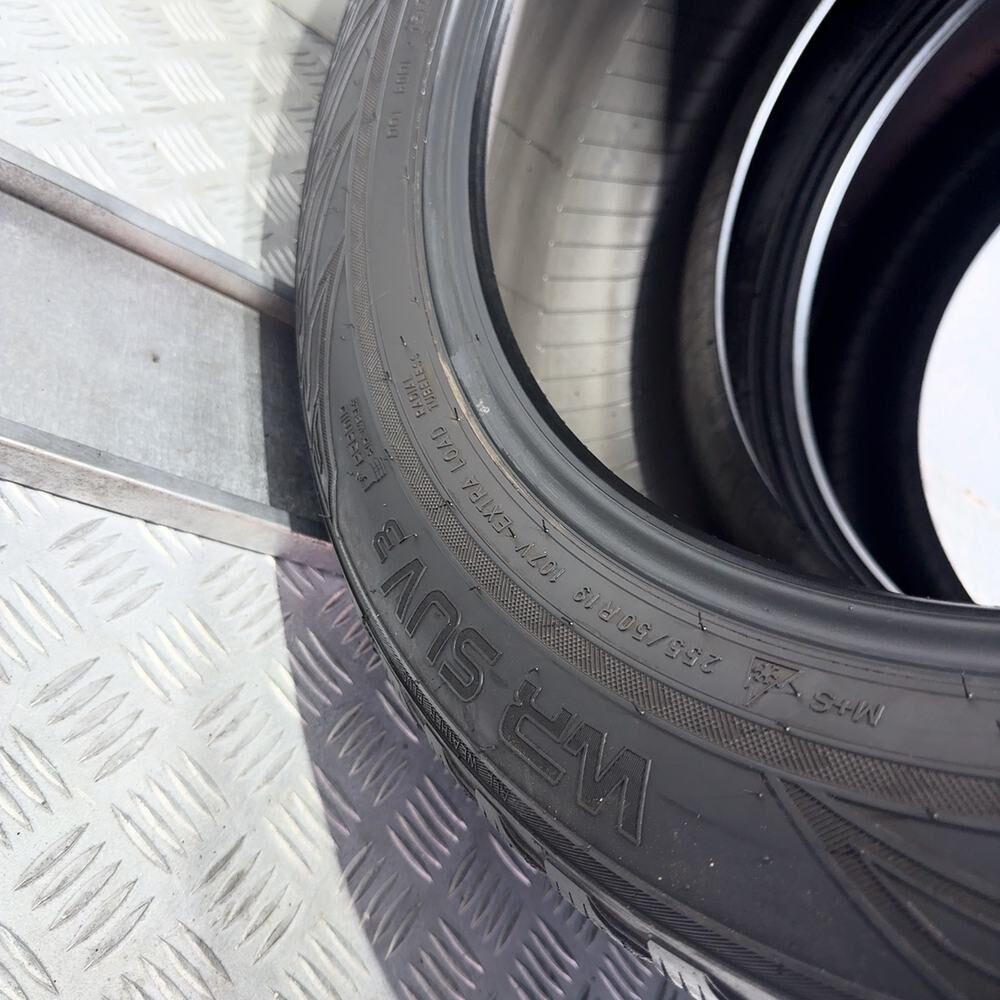 Gomme usate NOKIAN WR Suv3 255/50 R19 107V – foto 12 | Prima Gomme NOKIAN WR Suv3 255/50 R19 107V, dettaglio fotografico 12