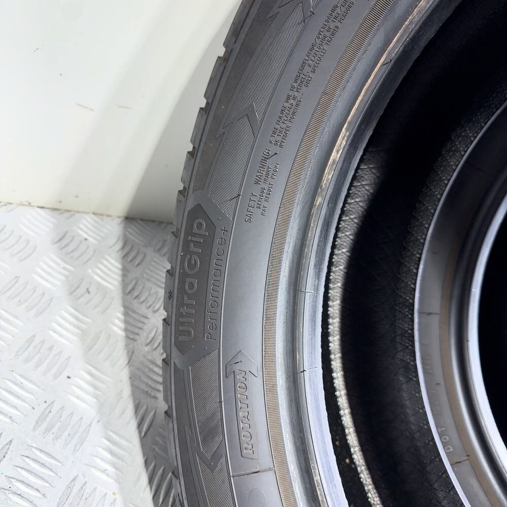 Gomme Usate 235 55 R19 105T XL Goodyear Ultragrip Performance+ 89% Invernali | Gomme Usate | PrimaGomme.it GOODYEAR Ultragrip Performance+ 235/55 R19 105T, dettaglio fotografico 12
