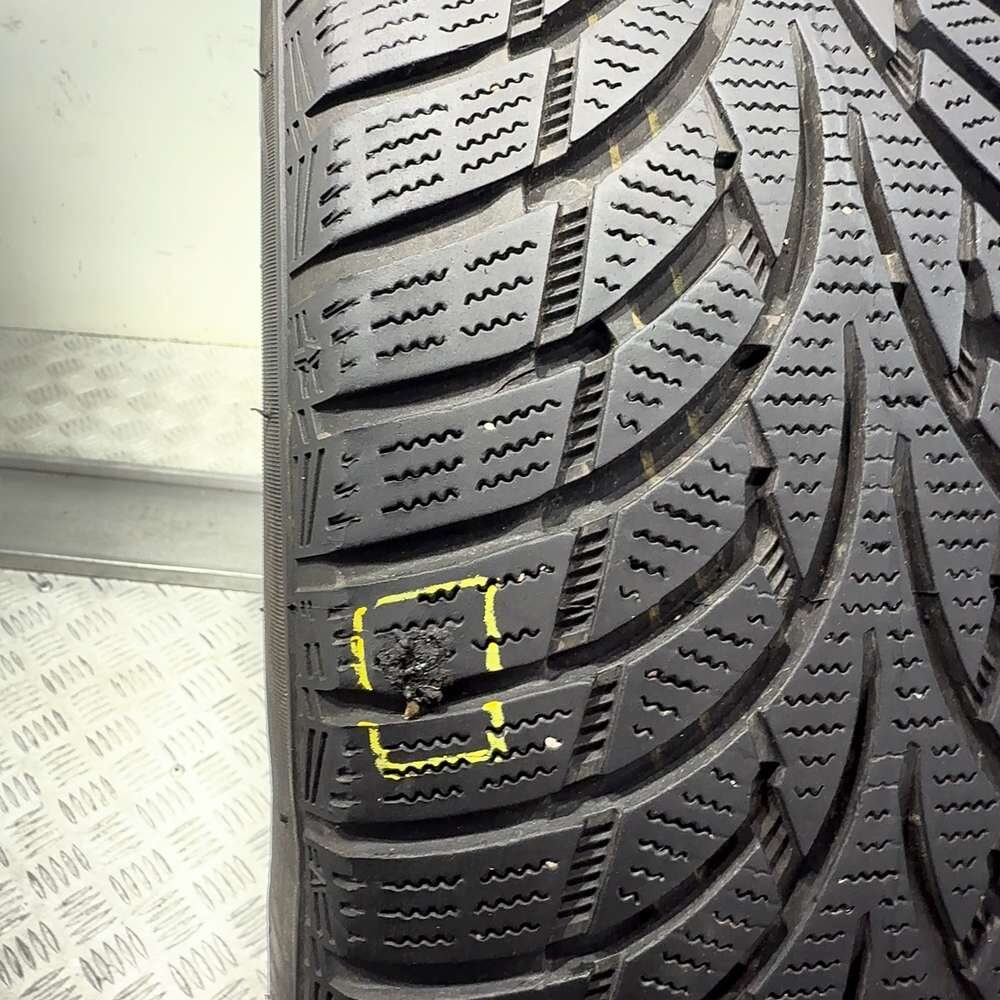 Gomme Usate 215 55 R18 99H XL Nankang Winter Activa SV-3 96% Invernali | Gomme Usate | PrimaGomme.it NANKANG Winter Activa SV-3 215/55 R18 99H, dettaglio fotografico 12