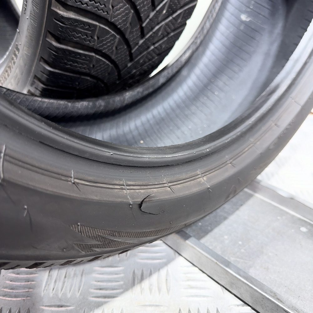Gomme Usate 225 45 R19 96V XL Firestone Winterhawk 4 Invernali | Gomme Usate | PrimaGomme.it FIRESTONE Winterhawk 4 225/45 R19 96V, dettaglio fotografico 12