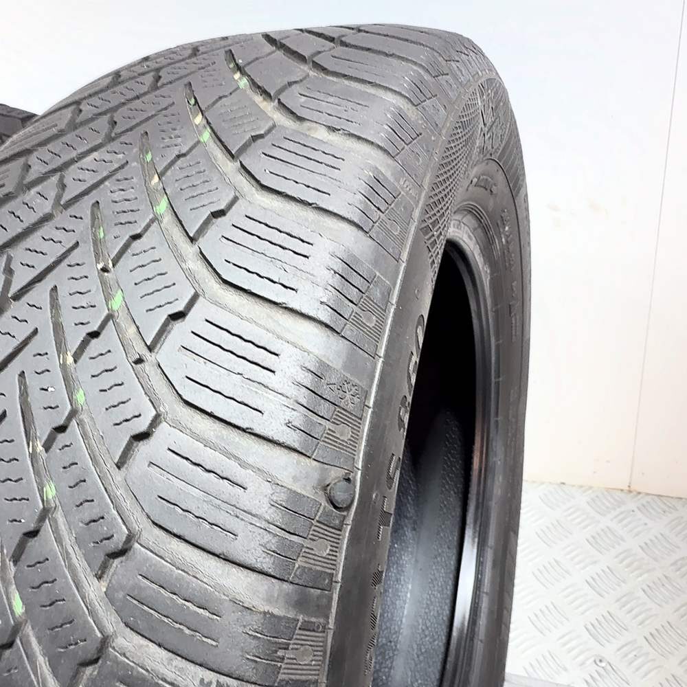 Gomme usate CONTINENTAL Winter Contact TS 860 205/60 R16 92T – foto 12 | Prima Gomme CONTINENTAL Winter Contact TS 860 205/60 R16 92T, dettaglio fotografico 12