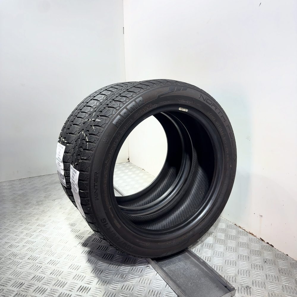 Gomme usate Momo North Pole W-2 185/55 R16 87V – foto 13 | Prima Gomme Momo North Pole W-2 185/55 R16 87V, dettaglio fotografico 13