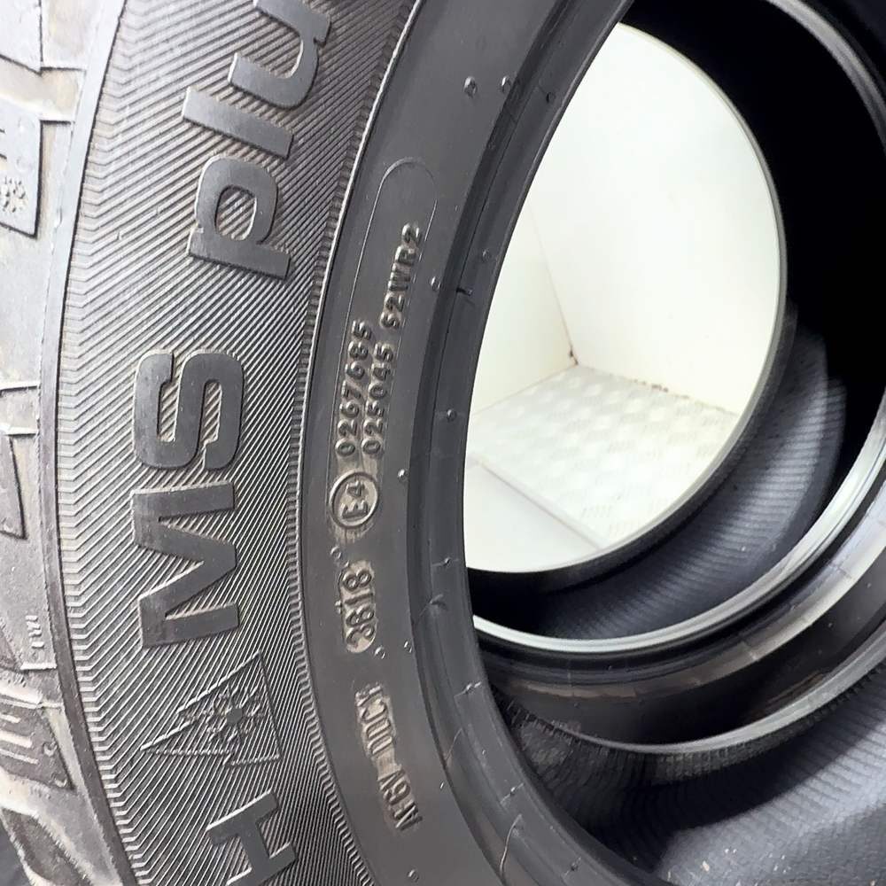 Gomme Usate 215 65 R16 98H Uniroyal MS Plus 77 71% Invernali | Gomme Usate | PrimaGomme.it UNIROYAL MS PLUS 77 215/65 R16 98H, dettaglio fotografico 14