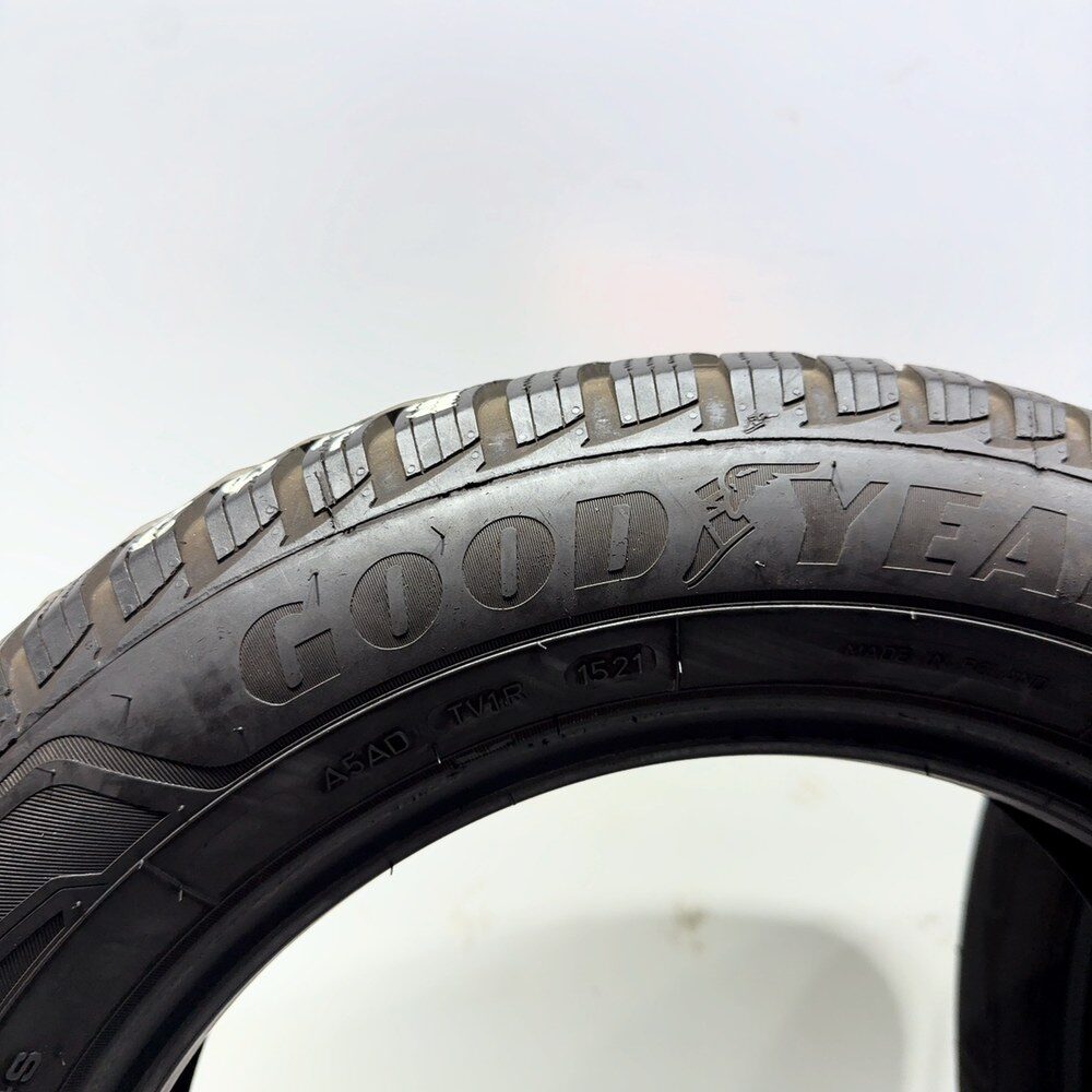 Gomme usate GOODYEAR Ultragrip 9+ 185/65 R15 88T – foto 14 | Prima Gomme GOODYEAR Ultragrip 9+ 185/65 R15 88T, dettaglio fotografico 14