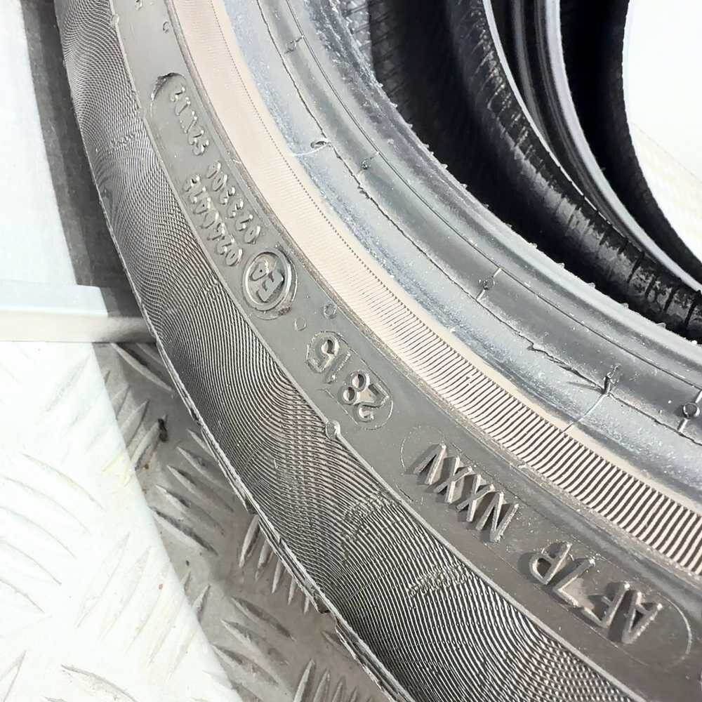 Gomme usate CONTINENTAL ContiWinterContact TS830P 205/50 R17 93H – foto 14 | Prima Gomme CONTINENTAL ContiWinterContact TS830P 205/50 R17 93H, dettaglio fotografico 14
