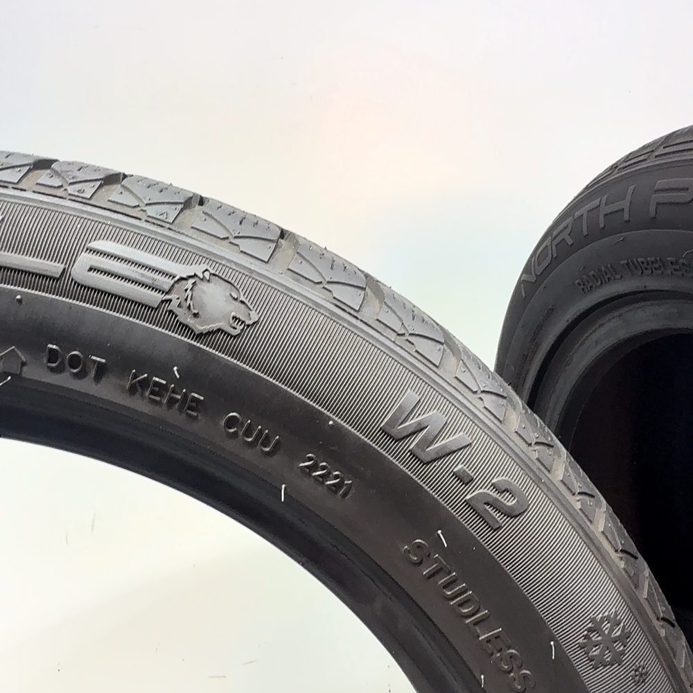 Gomme usate Momo North Pole W-2 185/55 R16 87V – foto 15 | Prima Gomme Momo North Pole W-2 185/55 R16 87V, dettaglio fotografico 15