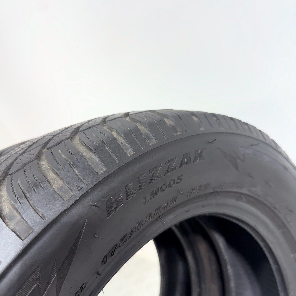 Gomme Usate 175 65 R15 88T XL Bridgestone Blizzak LM005 76% Invernali | Gomme Usate | PrimaGomme.it BRIDGESTONE Blizzak LM005 175/65 R15 88T, dettaglio fotografico 15