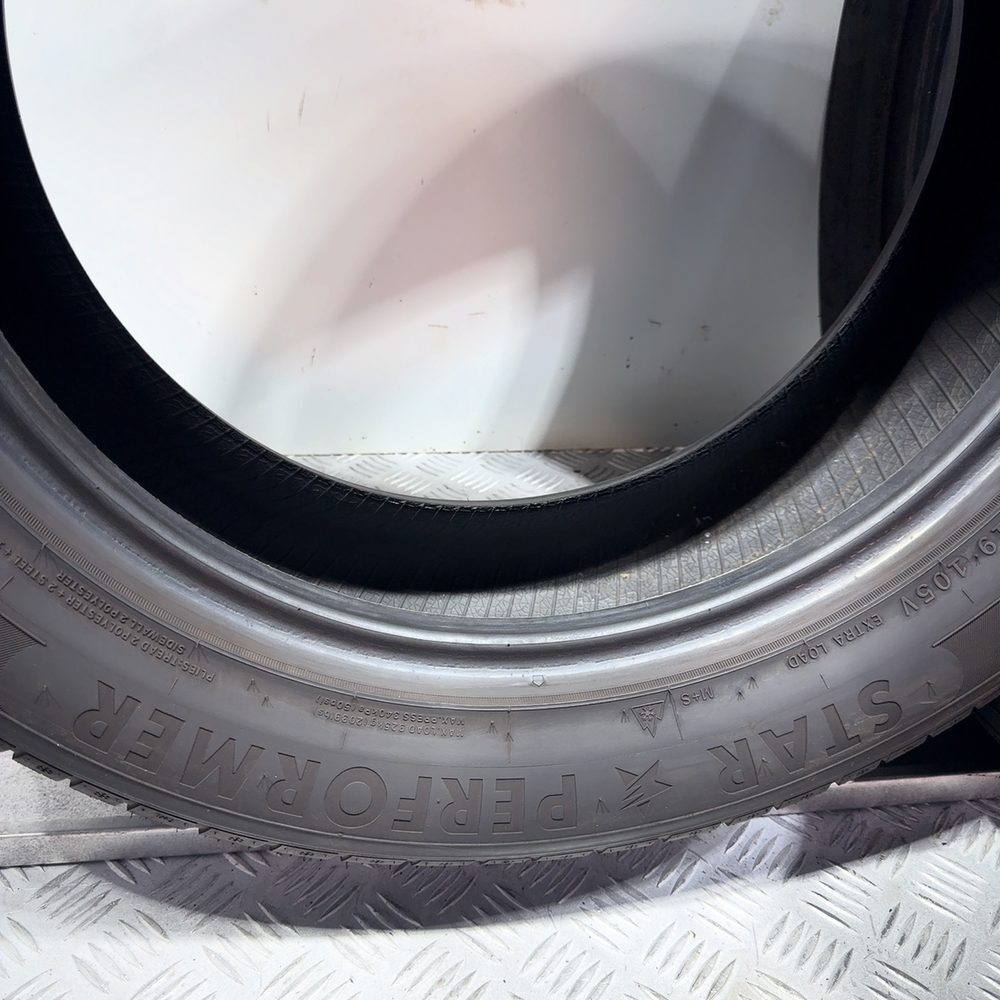 Gomme usate Star Performer Stratos Uhp 235/55 R19 105V – foto 16 | Prima Gomme Star Performer Stratos Uhp 235/55 R19 105V, dettaglio fotografico 16