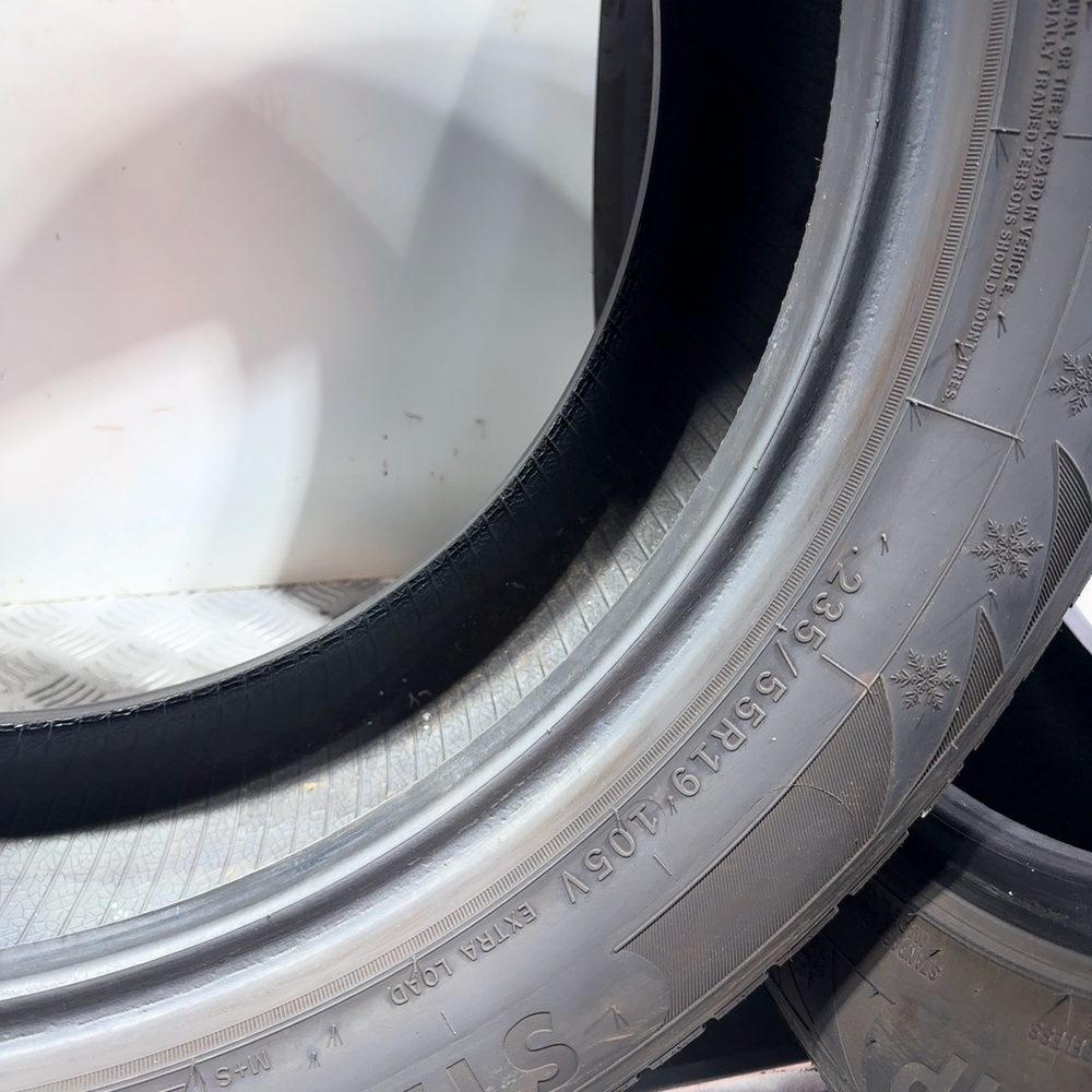 Gomme usate Star Performer Stratos Uhp 235/55 R19 105V – foto 17 | Prima Gomme Star Performer Stratos Uhp 235/55 R19 105V, dettaglio fotografico 17