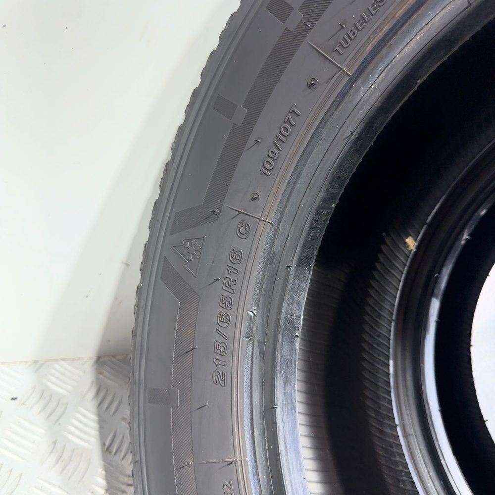 Gomme Usate 215 65 R16C 109/107T Bridgestone Blizzak W810 81% Invernali | Gomme Usate | PrimaGomme.it BRIDGESTONE BLIZZAK W810 215/65 R16C 109/107T, dettaglio fotografico 17