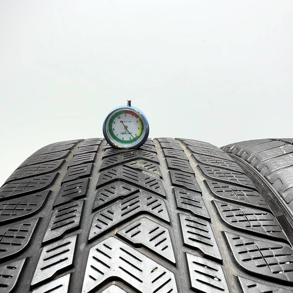 Gomme usate PIRELLI Scorpion Winter 265/40 R22 106W: fino a 270 km/h – foto 02 | Prima Gomme PIRELLI Scorpion Winter 265/40 R22 106W: fino a 270 km/h, dettaglio fotografico 2