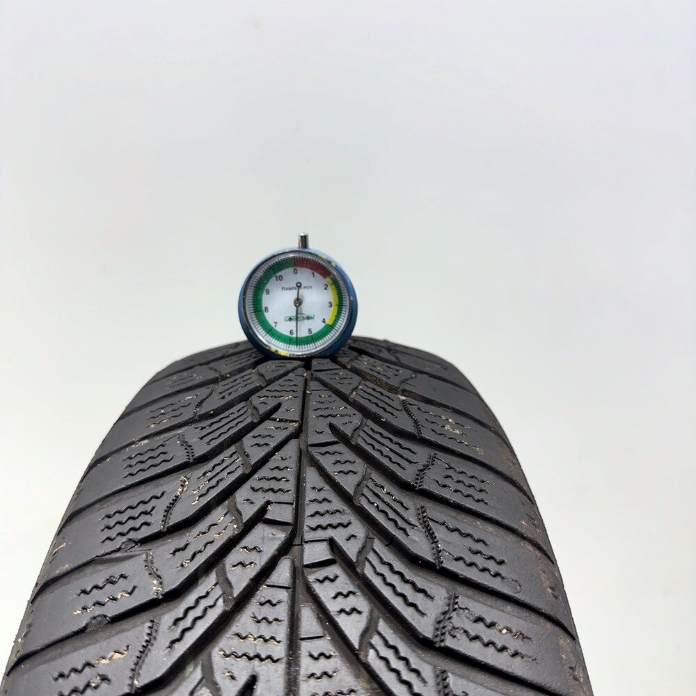 Gomma Usata 175 65 R15 84T Kumho Wintercraft WP52 81% Invernale | Gomme Usate | PrimaGomme.it Kumho Wintercraft WP52 175/65 R15 84T, dettaglio fotografico 2