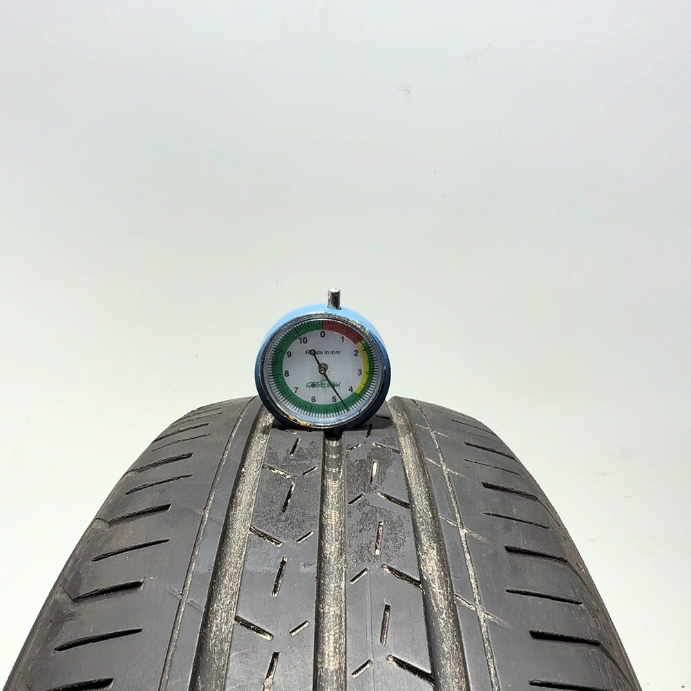 Gomma usata YOKOHAMA BluEarth-FE AE30 185/60 R15 88H – foto 02 | Prima Gomme YOKOHAMA BluEarth-FE AE30 185/60 R15 88H, dettaglio fotografico 2