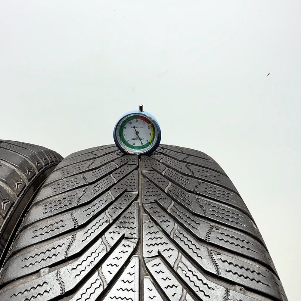 Gomme usate Kumho Wintercraft WP52 225/65 R17 106H – foto 02 | Prima Gomme Kumho Wintercraft WP52 225/65 R17 106H, dettaglio fotografico 2