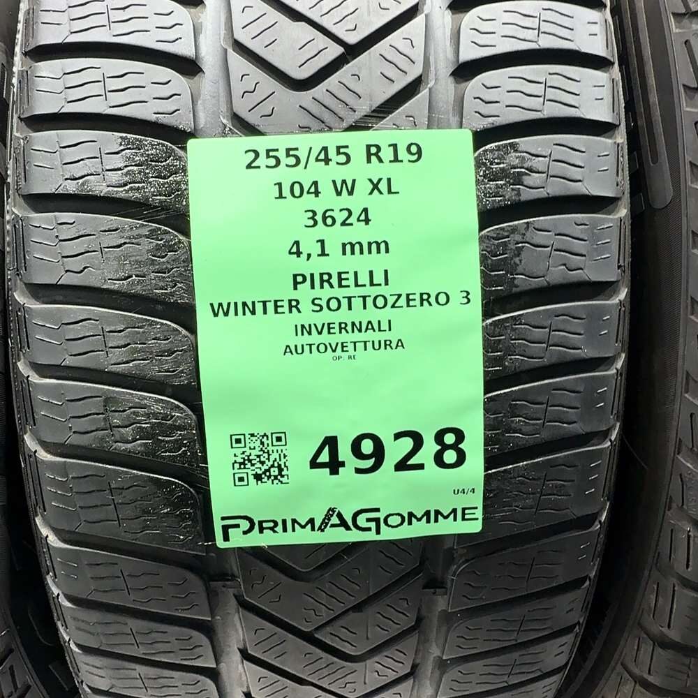 Gomme usate PIRELLI Winter Sottozero 3 255/45 R19 104W: fino a 270 km/h – foto 03 | Prima Gomme PIRELLI Winter Sottozero 3 255/45 R19 104W: fino a 270 km/h, dettaglio fotografico 3